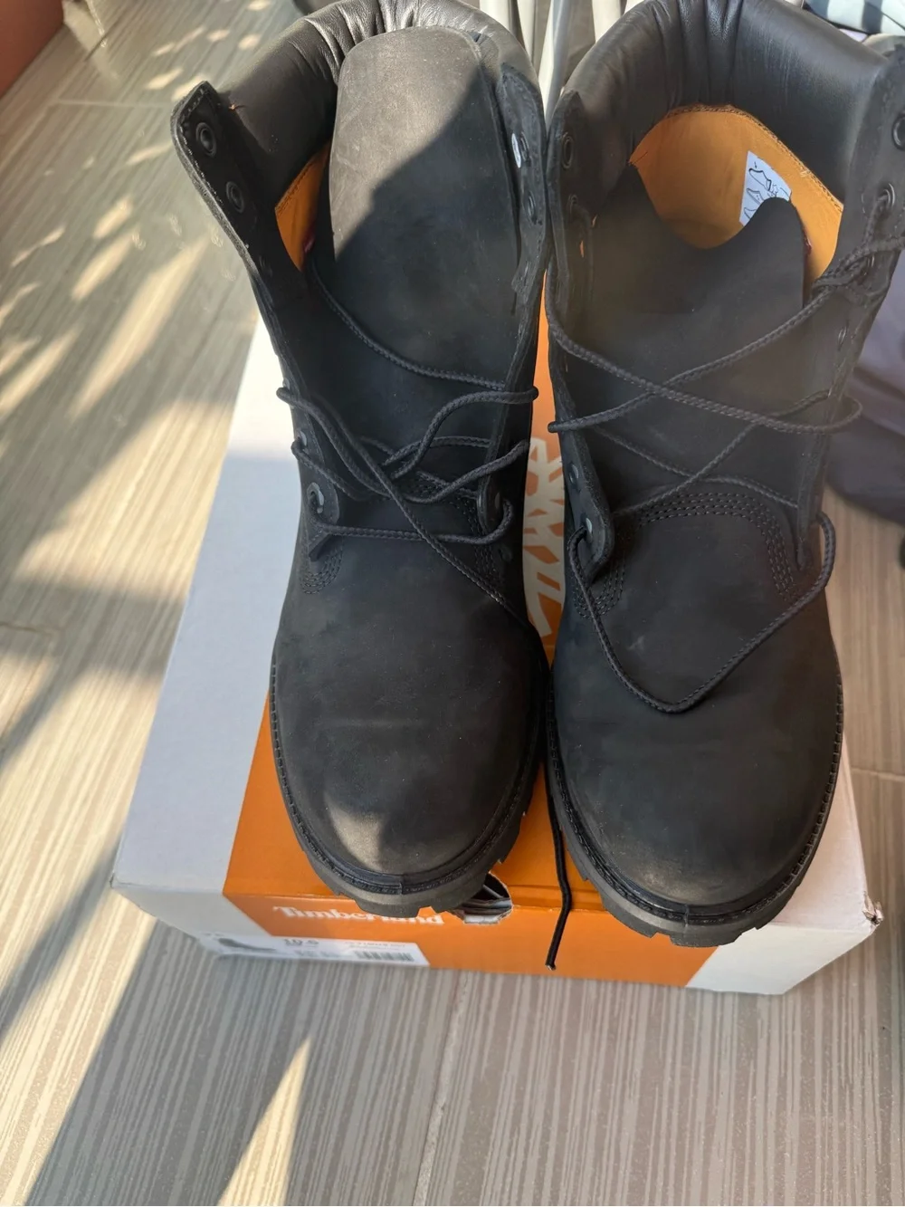 Timberland Men’s 6-Inch Premium Waterproof Boots - Black brand new size 10.5 men